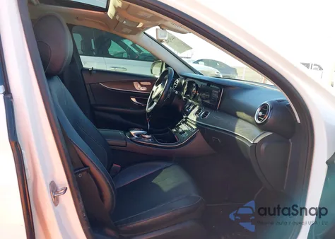 2018 Mercedes-Benz E 300 4Matic из США, поврежденный, VIN WDDZF4KBXJA319015